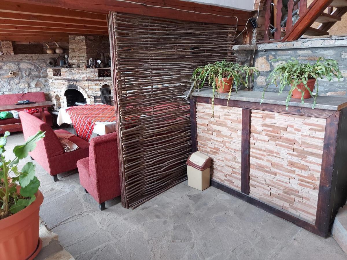 Sharkov Guest House Dolen Kültér fotó
