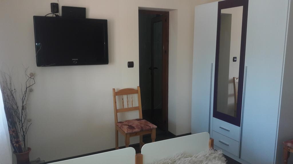 Sharkov Guest House Dolen Kültér fotó