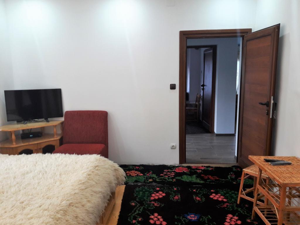 Sharkov Guest House Dolen Kültér fotó