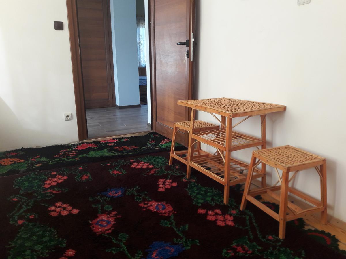 Sharkov Guest House Dolen Kültér fotó