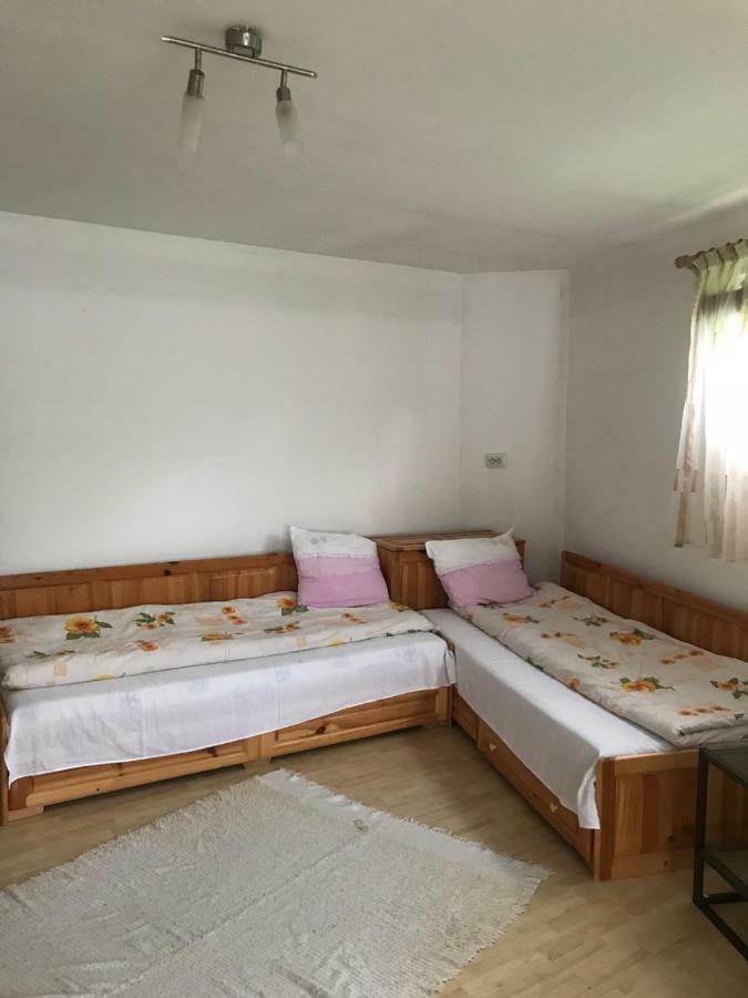 Sharkov Guest House Dolen Kültér fotó